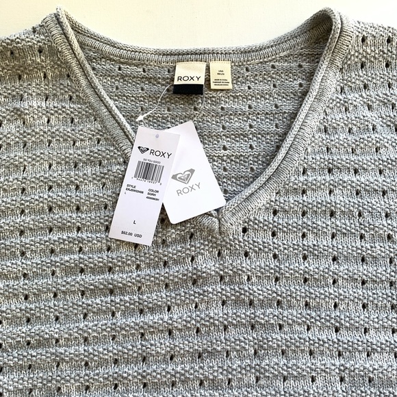 🌸Do You Good V-Neck Sweater 🌸 - Picture 4 of 12